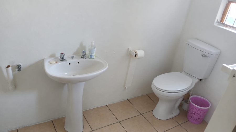 To Let 1 Bedroom Property for Rent in Newton Park Eastern Cape